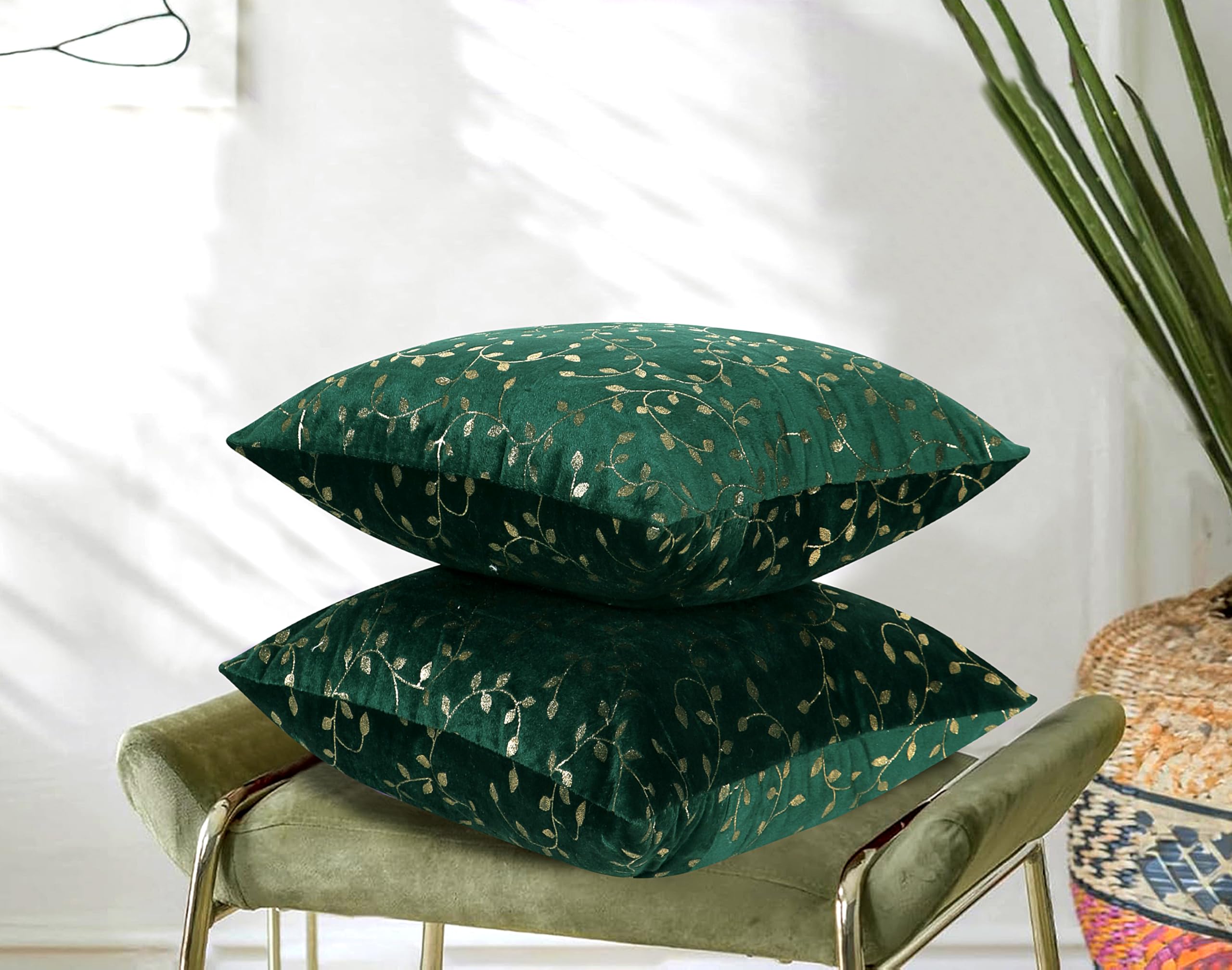 RD TREND® Premium Velvet Cushion Covers Set of 2 | Soft Decorative Throw Pillowcases for Sofa, Bed & Living Room | Cushion Cover 18 inch x 18 inch (45x45cm) Dark Green