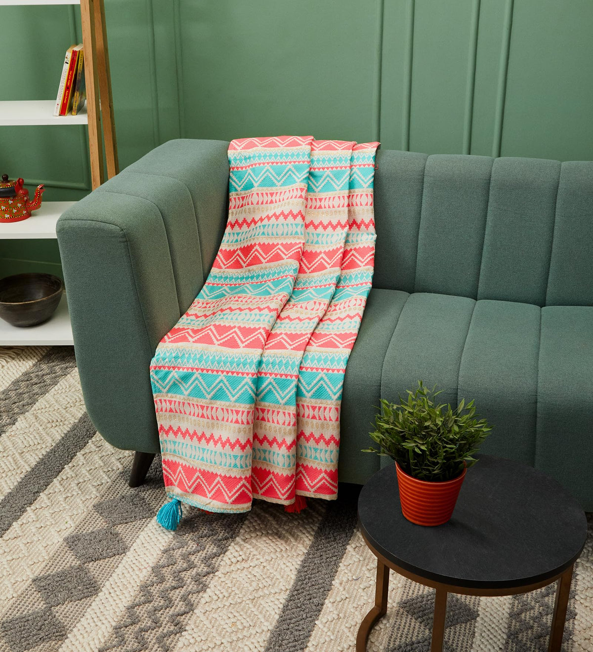 JutiePie Cotton Woven Throw Blanket with Tassels for Sofa, Bed & Couch | 3 Seater | 52x75 Inch Pink/Turquoise Floral Design | Soft, Lightweight, Breathable Coverlet for Living Room, All Season Use Kafalo
