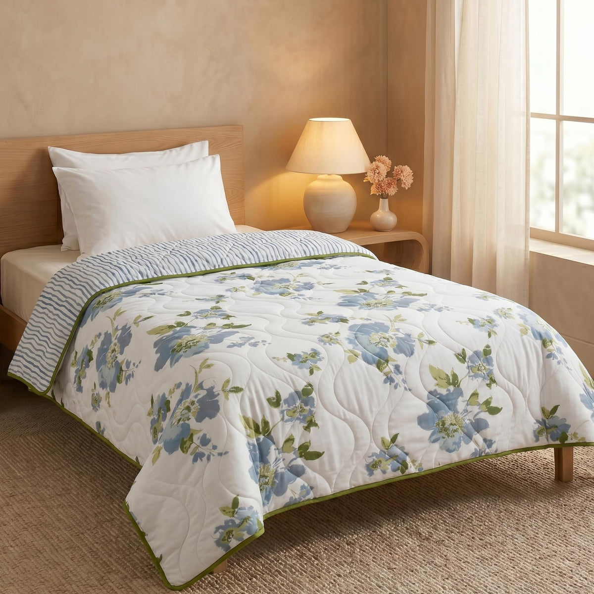 HUESLAND Reversible AC Quilt Blanket Single Bed | 100% Cotton Quilted Shell, Super Soft 120 GSM Microfibre Wadding | Lightweight Comforter for All Weather Use | Floral Fusion - 55 x 88 inches Kafalo