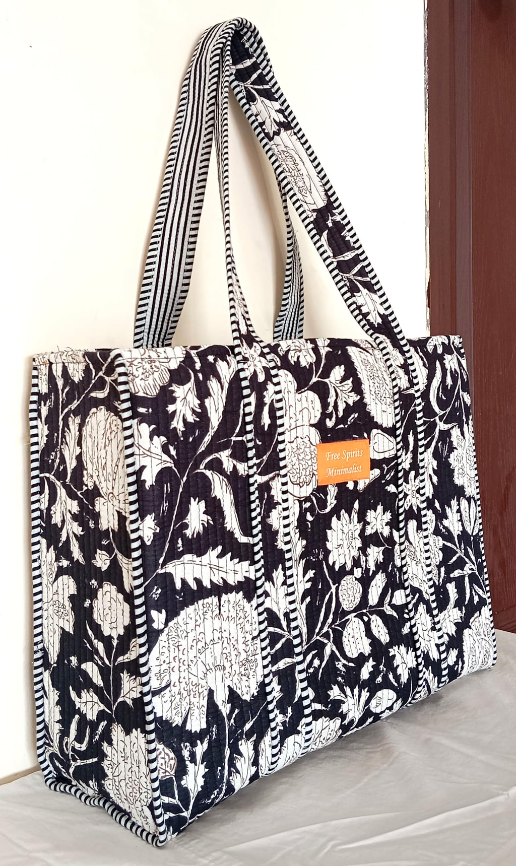 Cotton Tote bag for Women | Shoulder Bag | Reversible Bag | Durable Shopping bag | Reusable Grocery Bags | Eco friendly Bags| Handmade Cotton Bag | Stylish Quilted handBag (White Black)