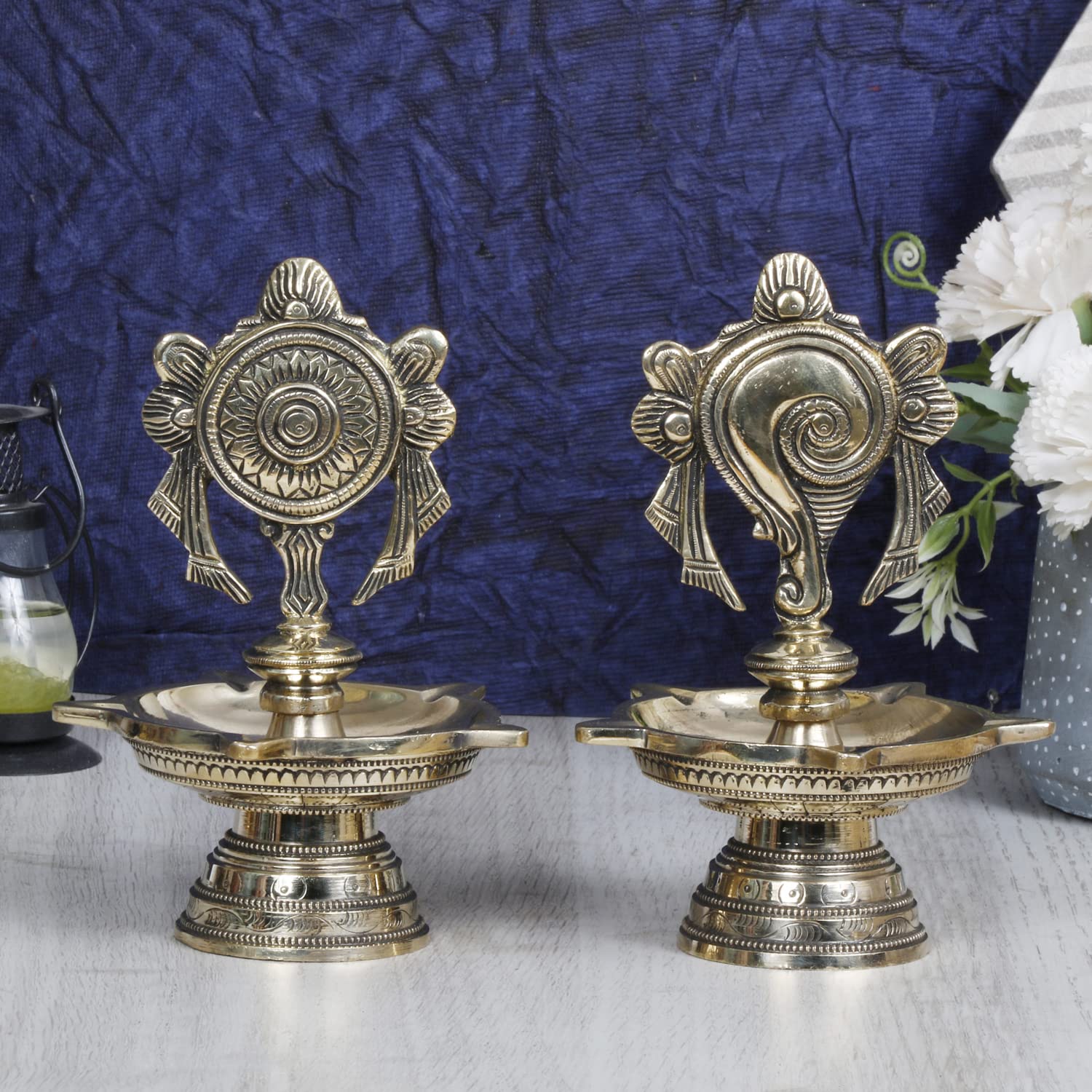 Artvarko Brass Chakra Shankh Villaku Vishnu Shankhu Chakra Deepam, Multi Wick Diya, Deepa, Traditional Oil Lamp for Pooja, Aarti, Home and Decor 6 Inches