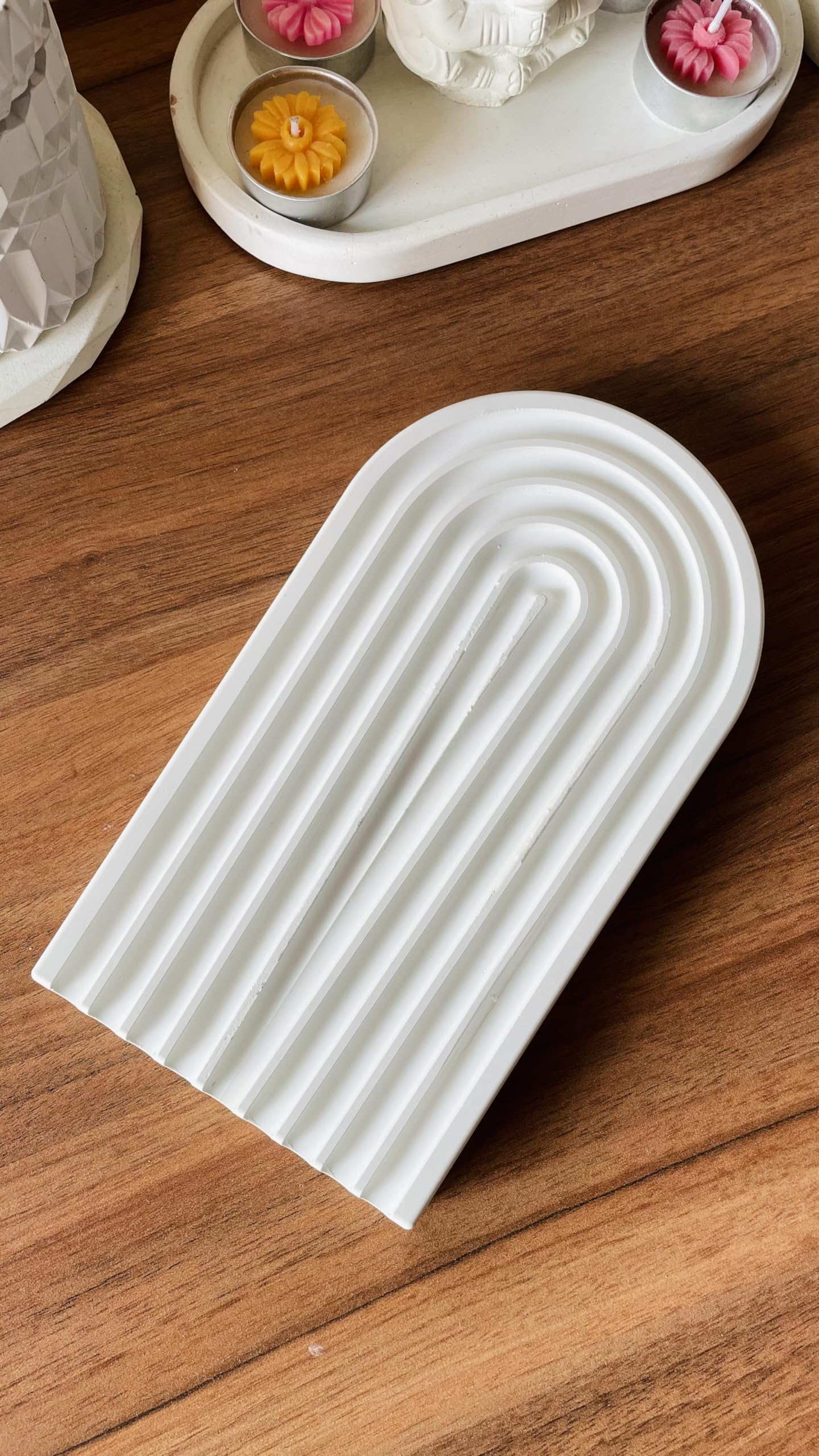 TREETRUNK® Concrete Arch Tray | Concrete | Decorative | Rainbow | Minimalist Decor | Trinket Tray | Modern Home Decor | New Home Gift | Multipurpose (19.5×11.3×1cm) (Off White)