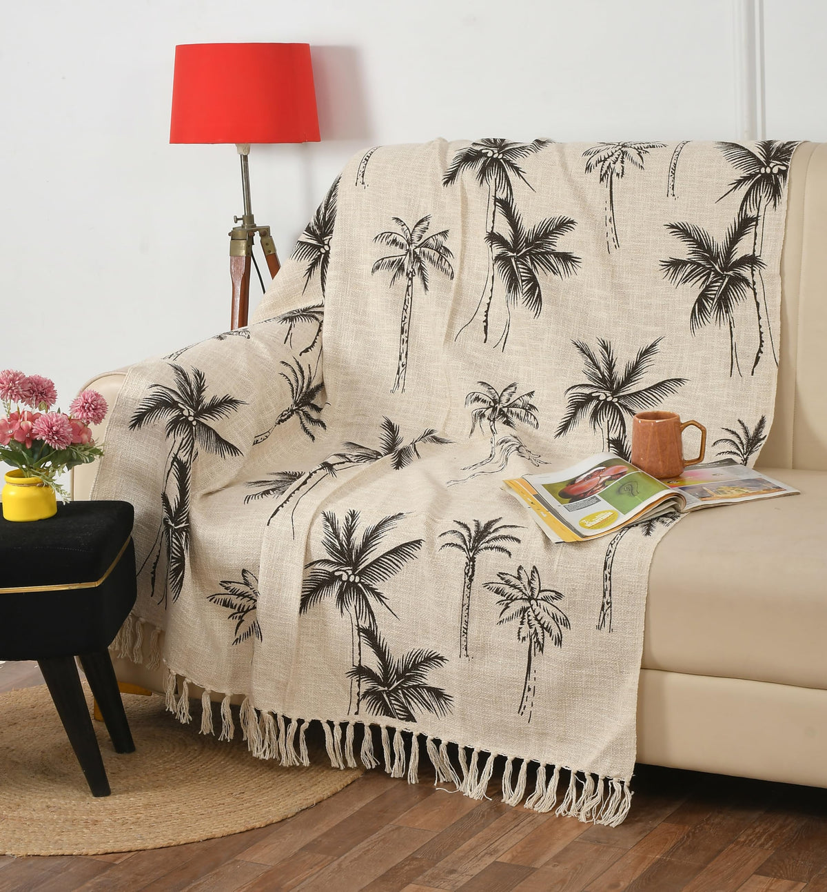 WEAVERS HUT Palm Tree Print Cotton Throw Blanket | Soft Lightweight Decorative Sofa & Bed Throw with Tassels | Beige & Black Woven Tropical Design, 125×150 cm (50×60 Inches) Kafalo
