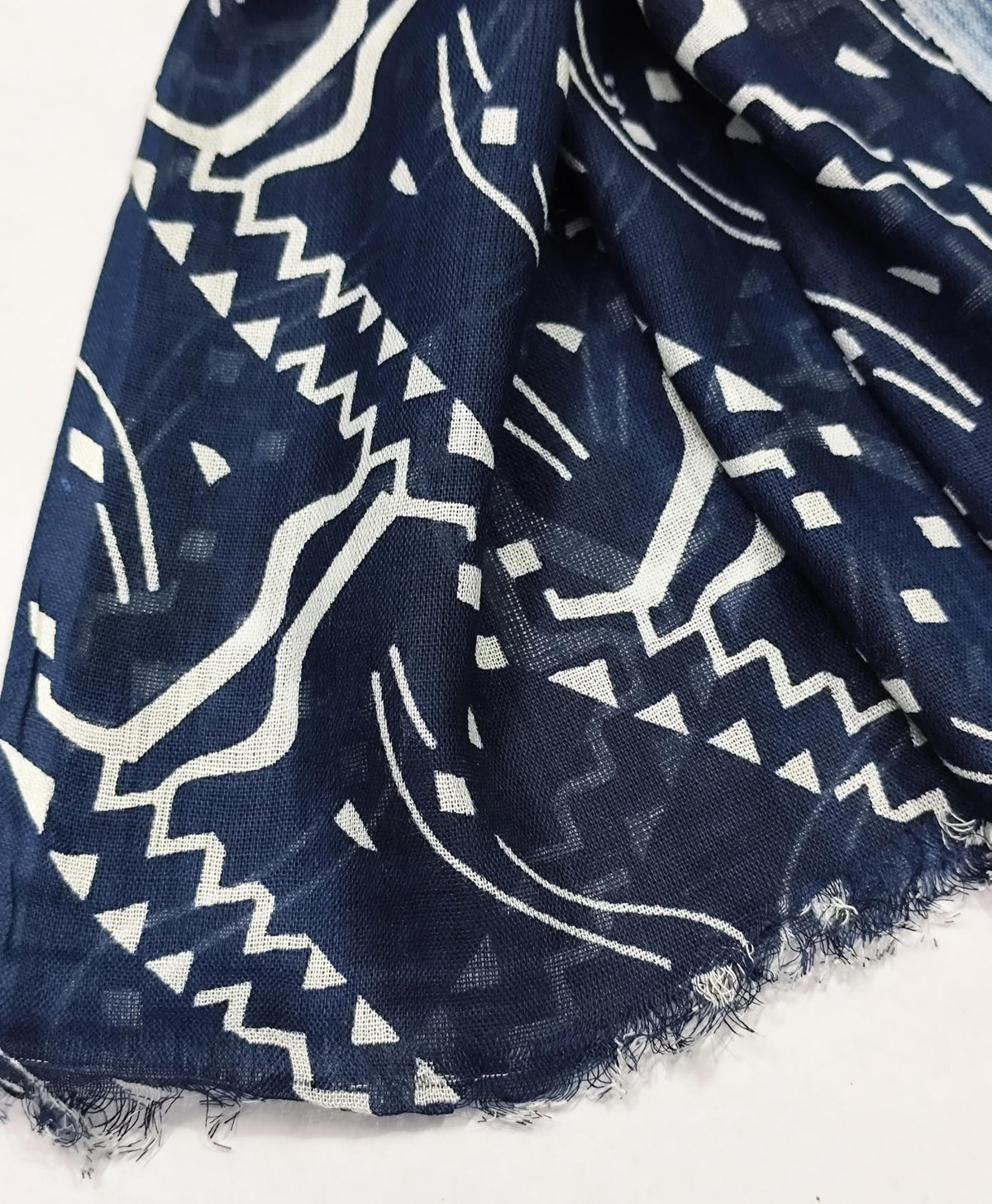 Fabtone Women’s Scarf/Stole | Blue White Uttan Zigzag Print | Soft Lightweight Fabric | 70x180 cm | All-Season Wrap | Dust & Sun Protection | Fashion Scarf for Women