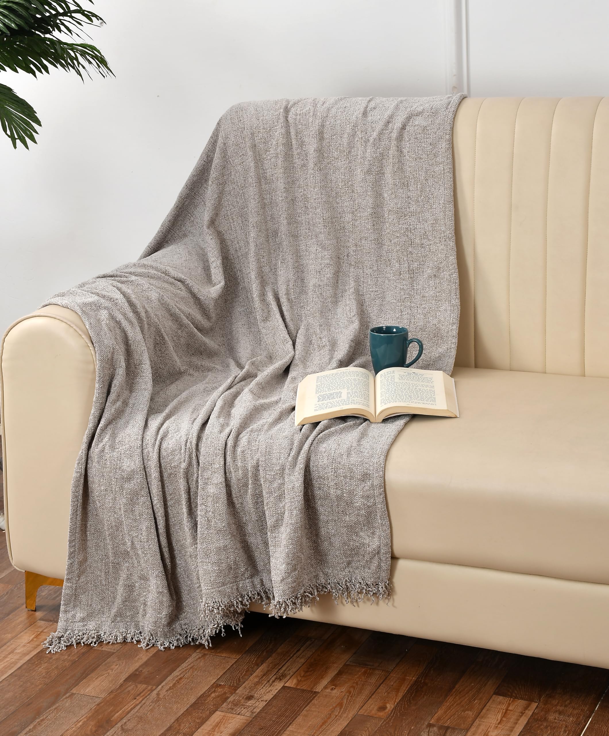 SASHAA WORLD Soft Chenille Throw | Throw Blanket for Sofa, Bed, Chair and Travel | Grey Throw Blanket | Pack of 1, 130 x 180 cm Kafalo
