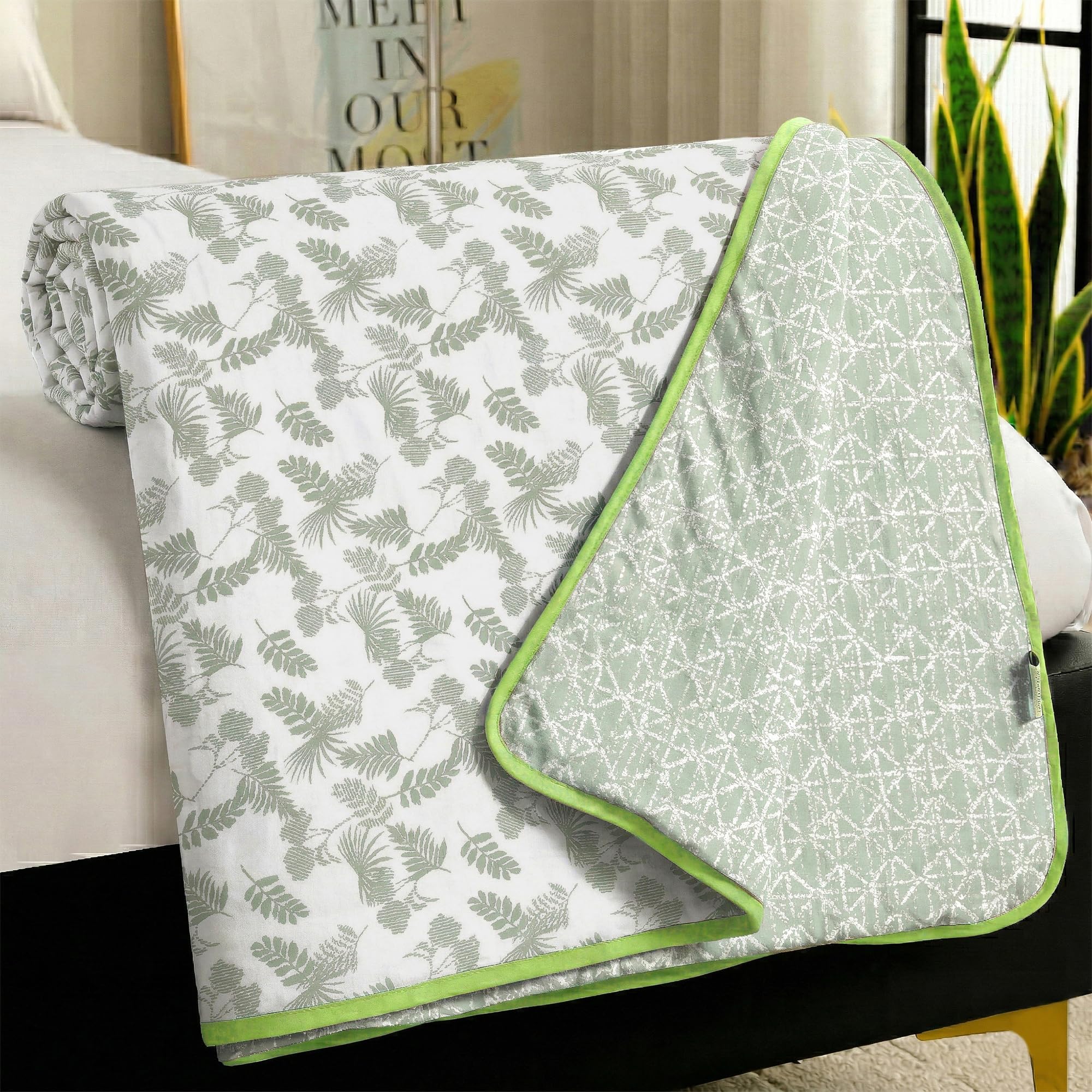 Story@Home Dohar Double Bed Cotton 100% | 150GSM 225 x240 cm Quilt AC Blanket for Summer | AC Comforter Double Bed | White & Light Green Leaf Reversible Design Duvet | All-Season Blanket Kafalo