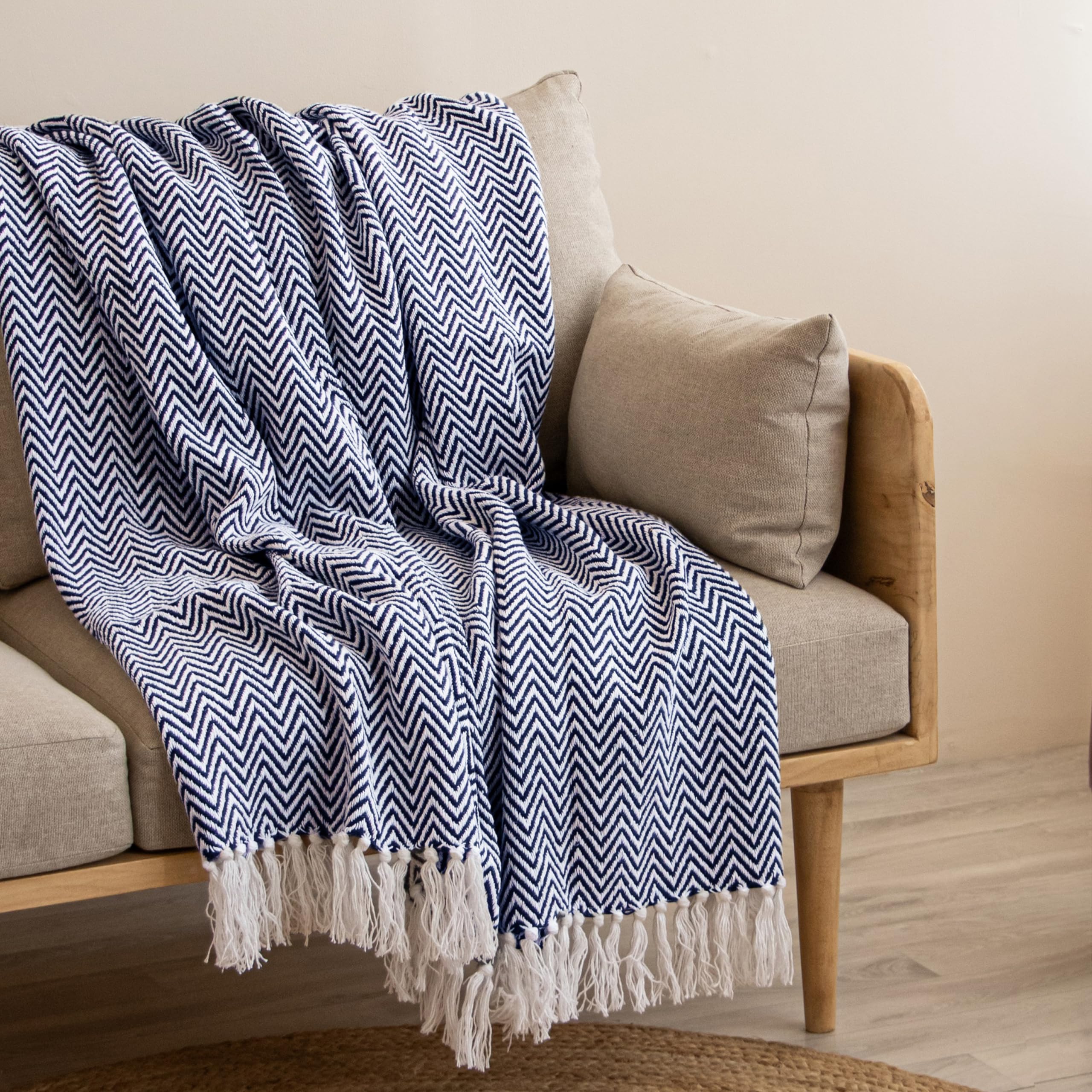 HOMEMONDE Premium Cotton Woven Throw for Sofa, Couch, Bed, Chair Decoration with Soft Fringes, 50 X 60 Inches - Blue Chevron, 200 tc Kafalo