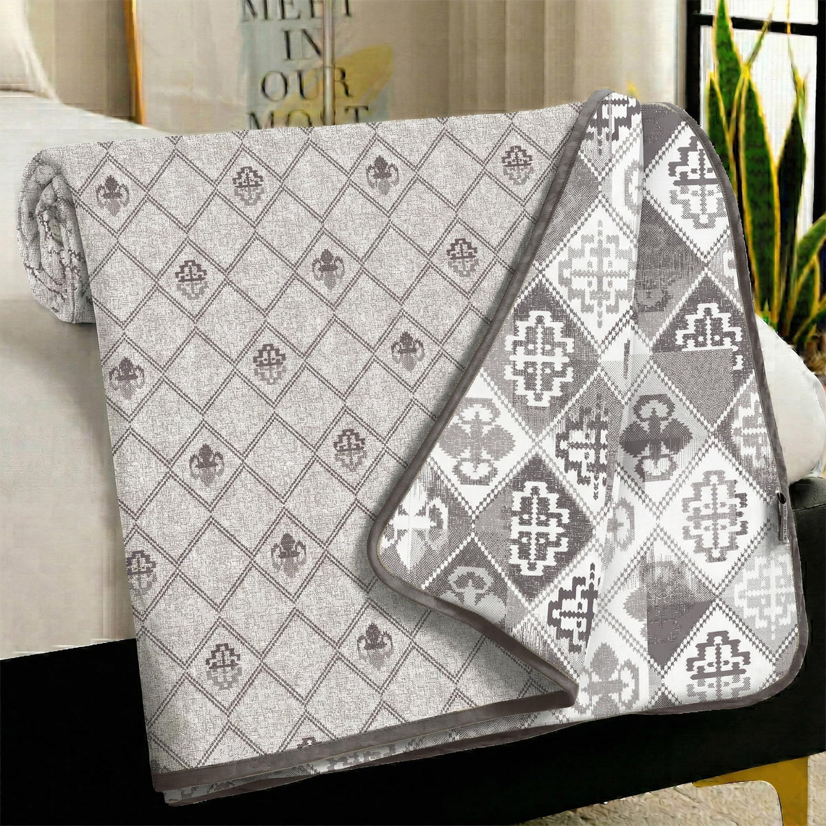 Story@Home AC Quilted Queen Size Cotton 100%| 150GSM 144x220 CM Quilt AC Blanket for Summer | AC Comforter Single Bed| White & Pale Mauve, Abstract & Motif Reversible Design Duvet | All-Season Blanket Kafalo