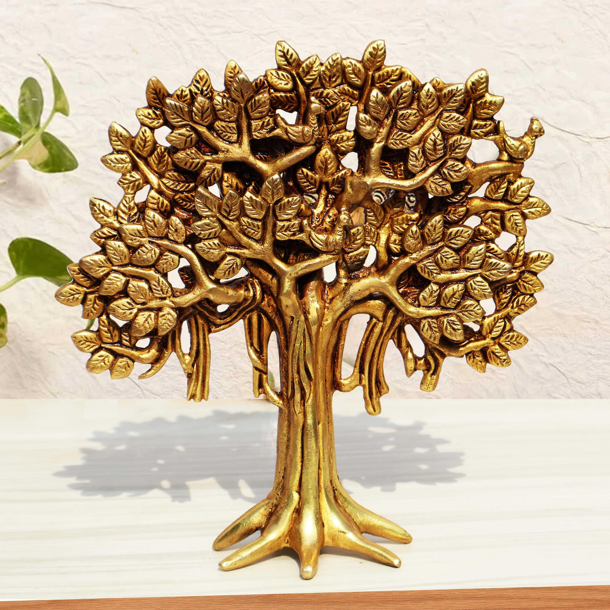 Pure Source India (Pure Brass Kalpavriksha Tree Sculpture for Home, Office & Spiritual Décor (Height: 7.5 inches) with Yellow Antique (866 gm)