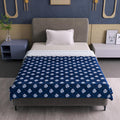 Divine Casa Printed Microfiber 120 GSM Reversible Dohar Blanket for Single Bed | Lightweight AC Blanket, Navy Blue & White, 140 x 210 cm Kafalo