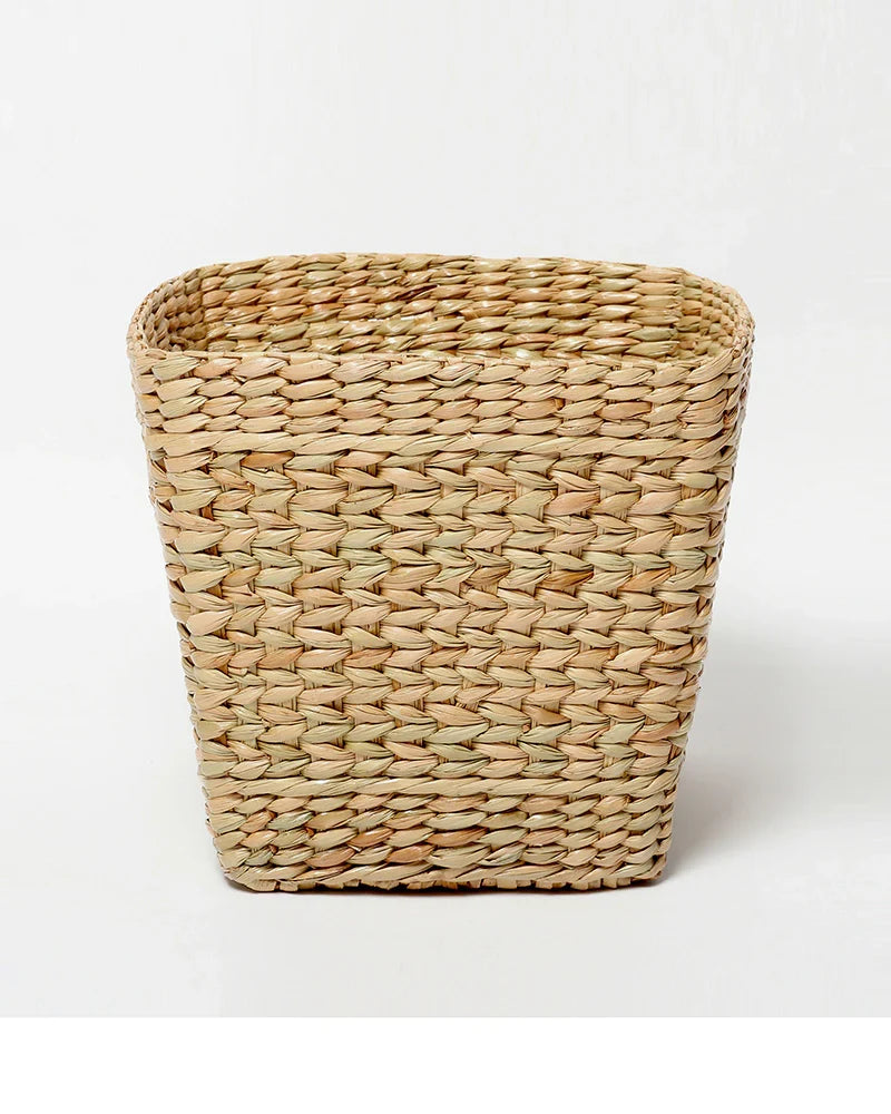 Eco-Friendly Seagrass Dustbin for Minimalist and Modern Home Decor