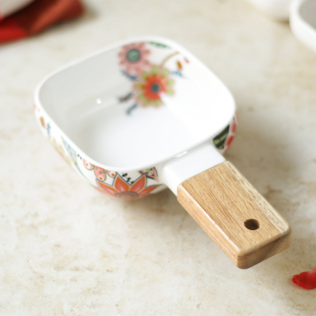 Floral Bowl with Handle Nestasia