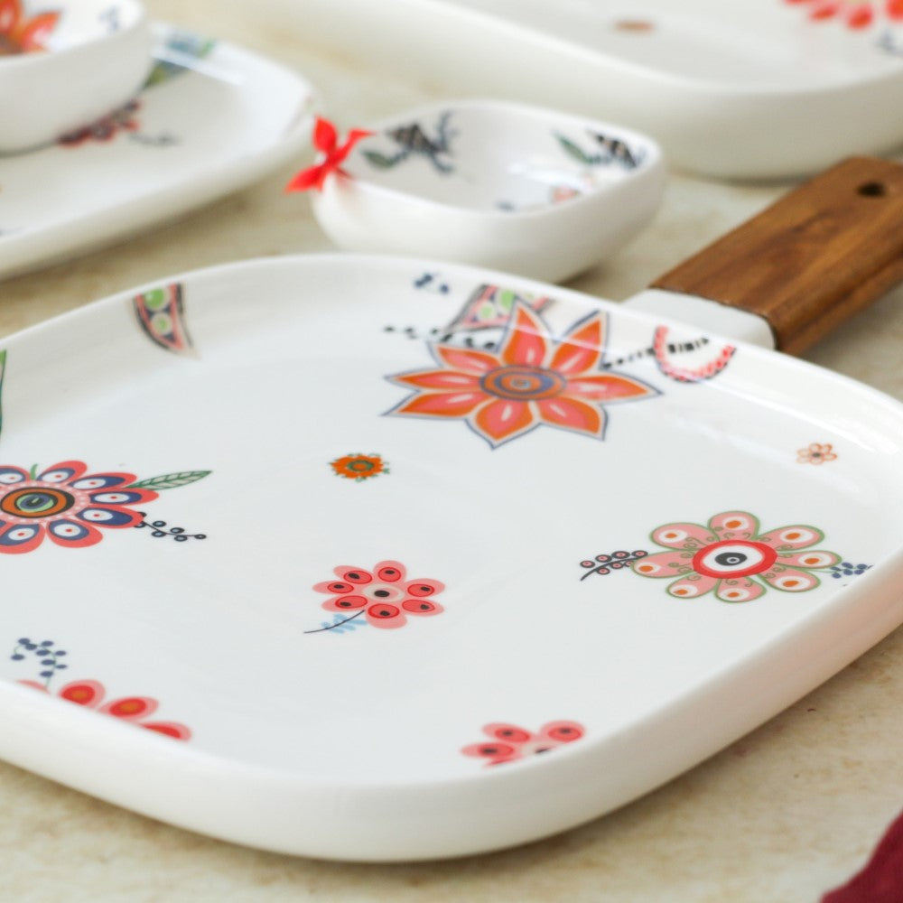 Square Floral Plate with Handle Nestasia