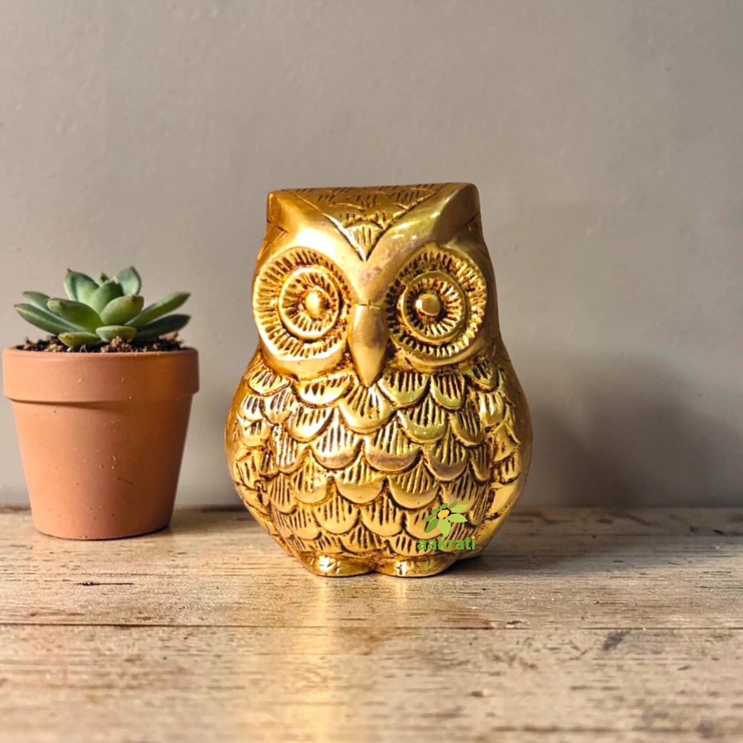 Brass Owl Showpiece Statue | Antique Style Metal Bird Decor for Home | Decorative Collectible Gift for Art & Bird Lovers (Yellow,4 Inches)