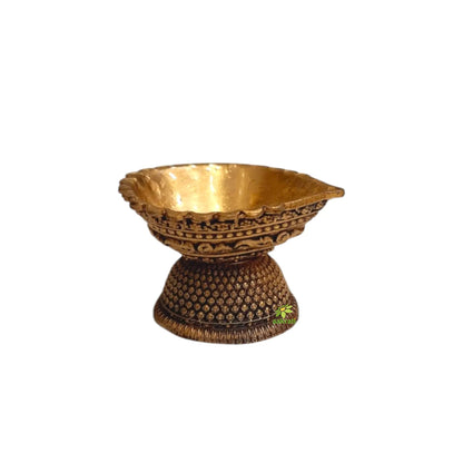 Brass Diya for Pooja and Home Decor | Traditional Oil Lamp for Temple & Festive Use | Handcrafted Deepak (Yellow, 2 Inch)