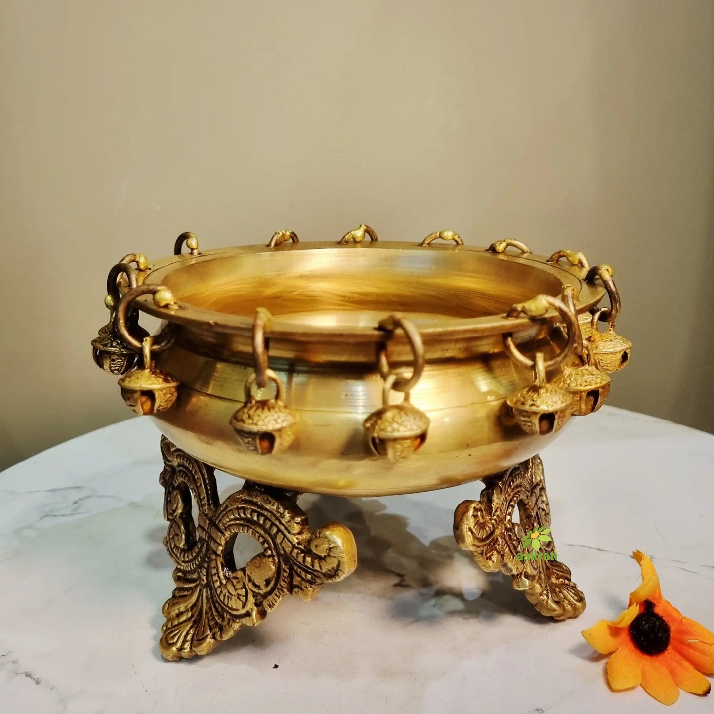 Handcrafted Brass Urli for Decoration | Brass Urli for Diwali & Festive Gifting | Brass Urli (Yellow, 4.5 Inch)