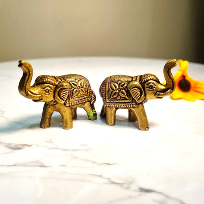 Brass Elephant Pair | Handcrafted Pair of Decorative Elephants | Brass Table Decor (Yellow, 1.5 Inches)