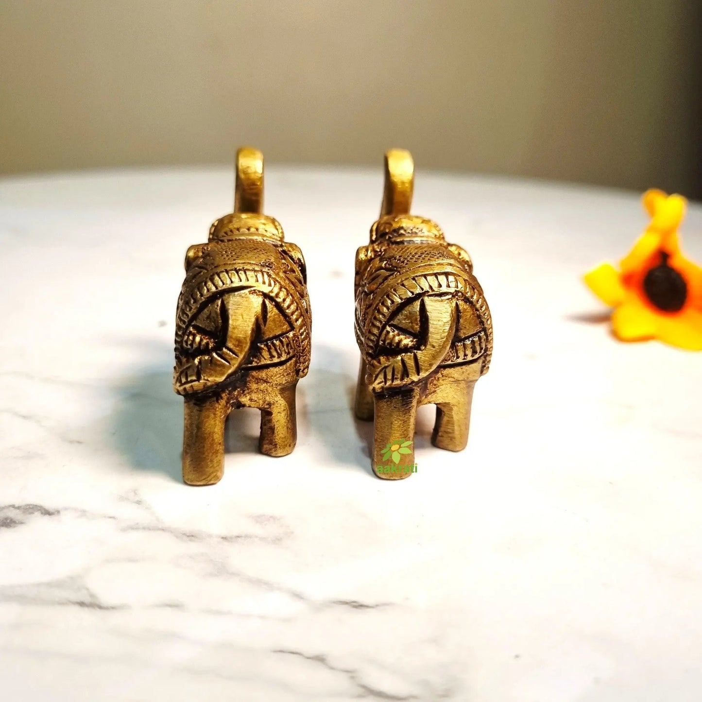 Brass Elephant Pair | Handcrafted Pair of Decorative Elephants | Brass Table Decor (Yellow, 1.5 Inches)