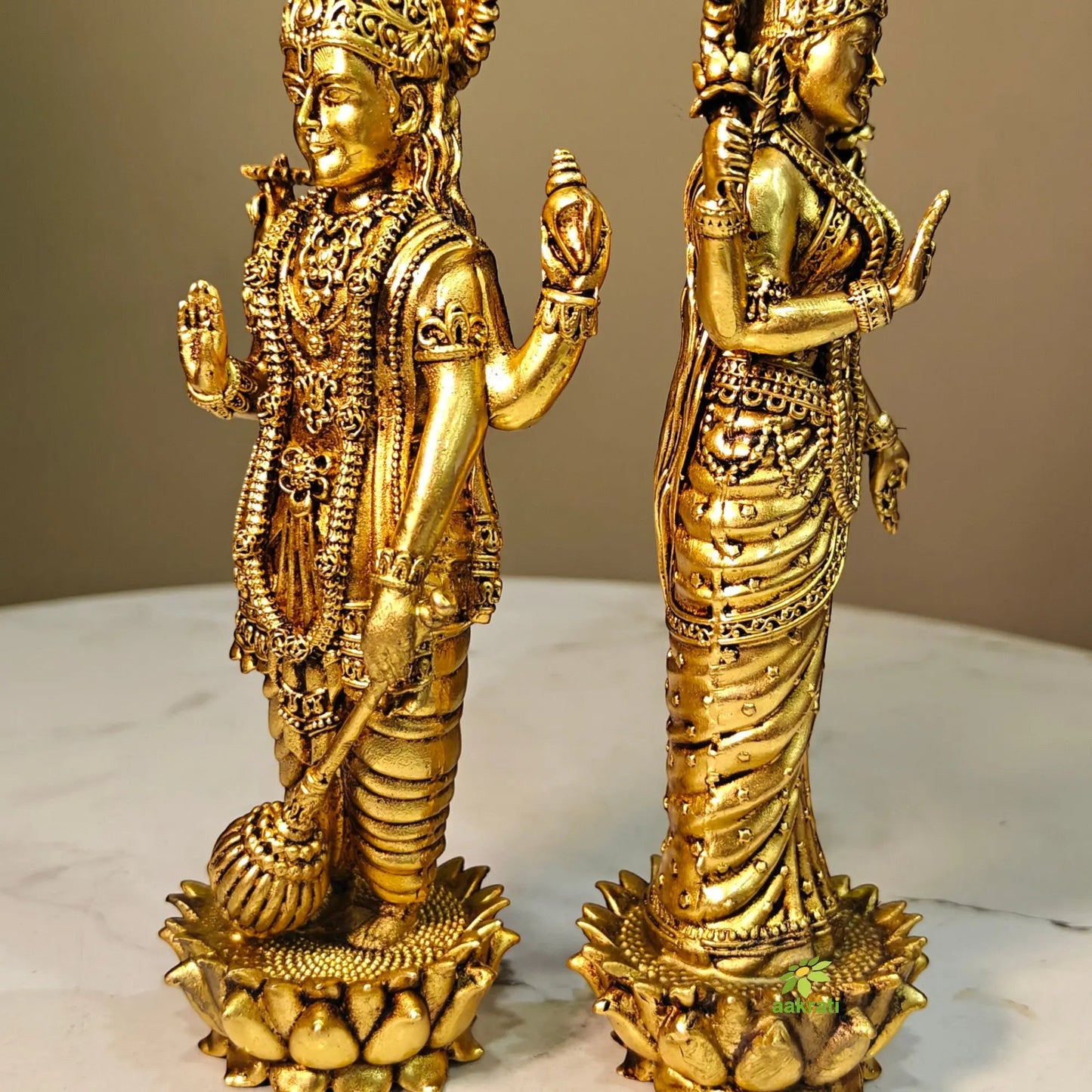 Lightweight Brass Vishnu Lakshmi Standing Idol | Standing Hindu God Idol for Pooja Room |Traditional Brass Vishnu Lakshmi Idol (Yellow, 6 Inches)