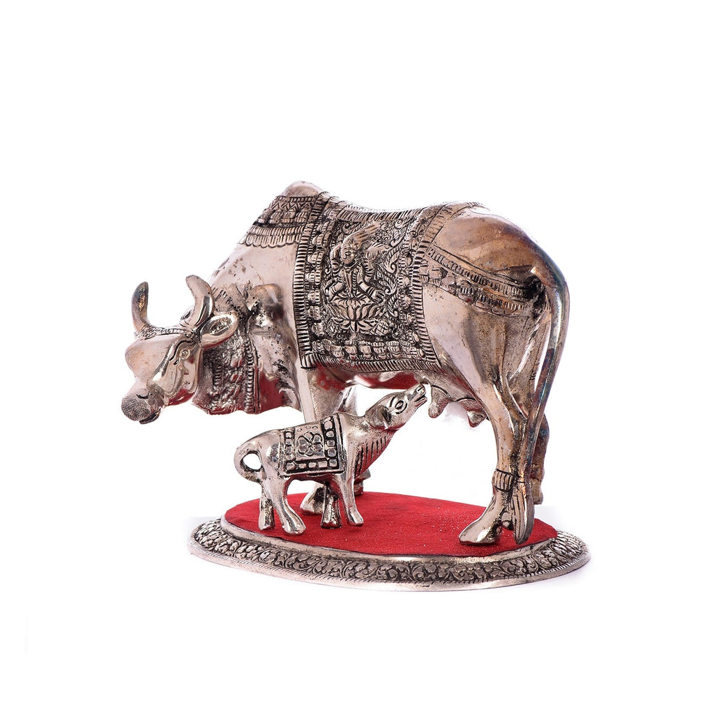 White Metal Decorative Kamadhenu Cow With Calf Statue Animal Figurines Kafalo