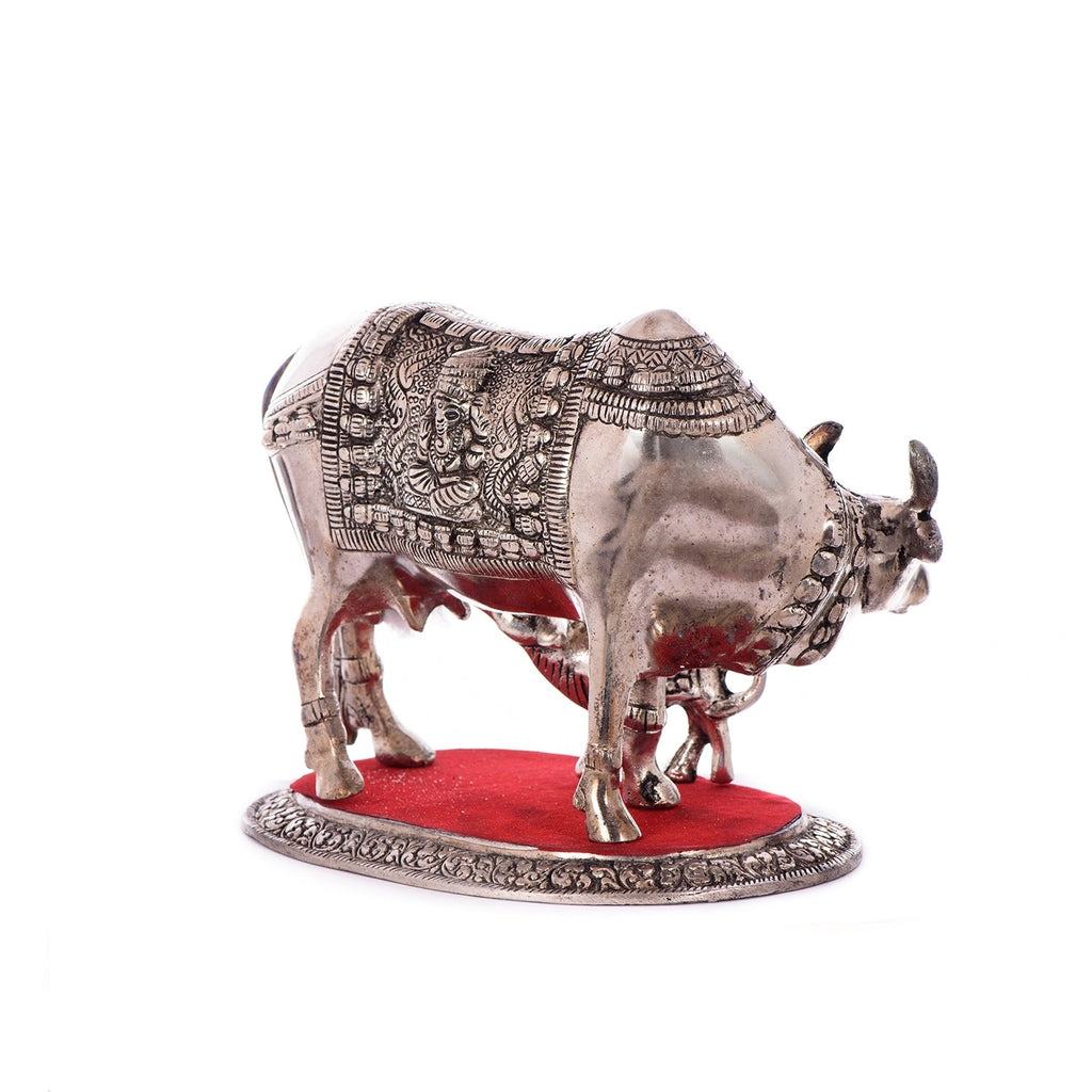 White Metal Decorative Kamadhenu Cow With Calf Statue Animal Figurines Kafalo