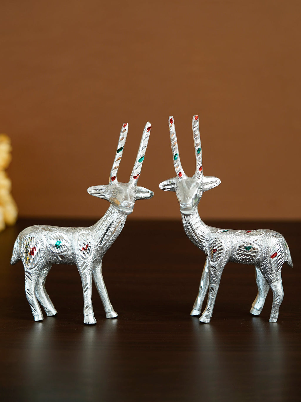 Set of 2 Engraved Silver Deer Handcrafted Decorative Metal Figurine Kafalo