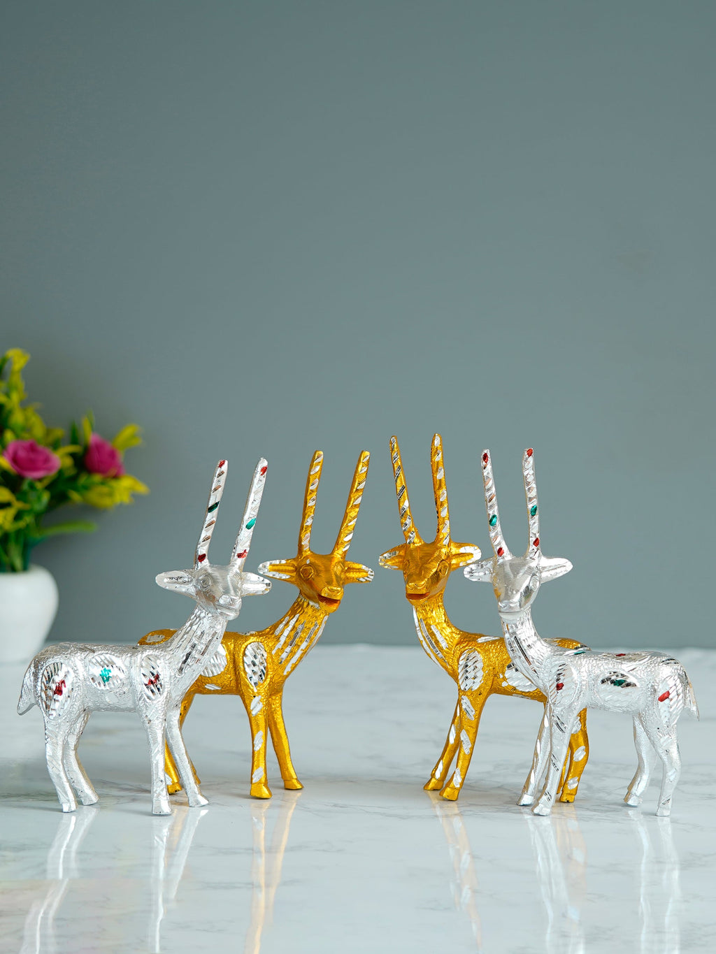 Set of 4 Engraved Golder and Silver Deer Pair Handcrafted Decorative Metal Figurine Kafalo