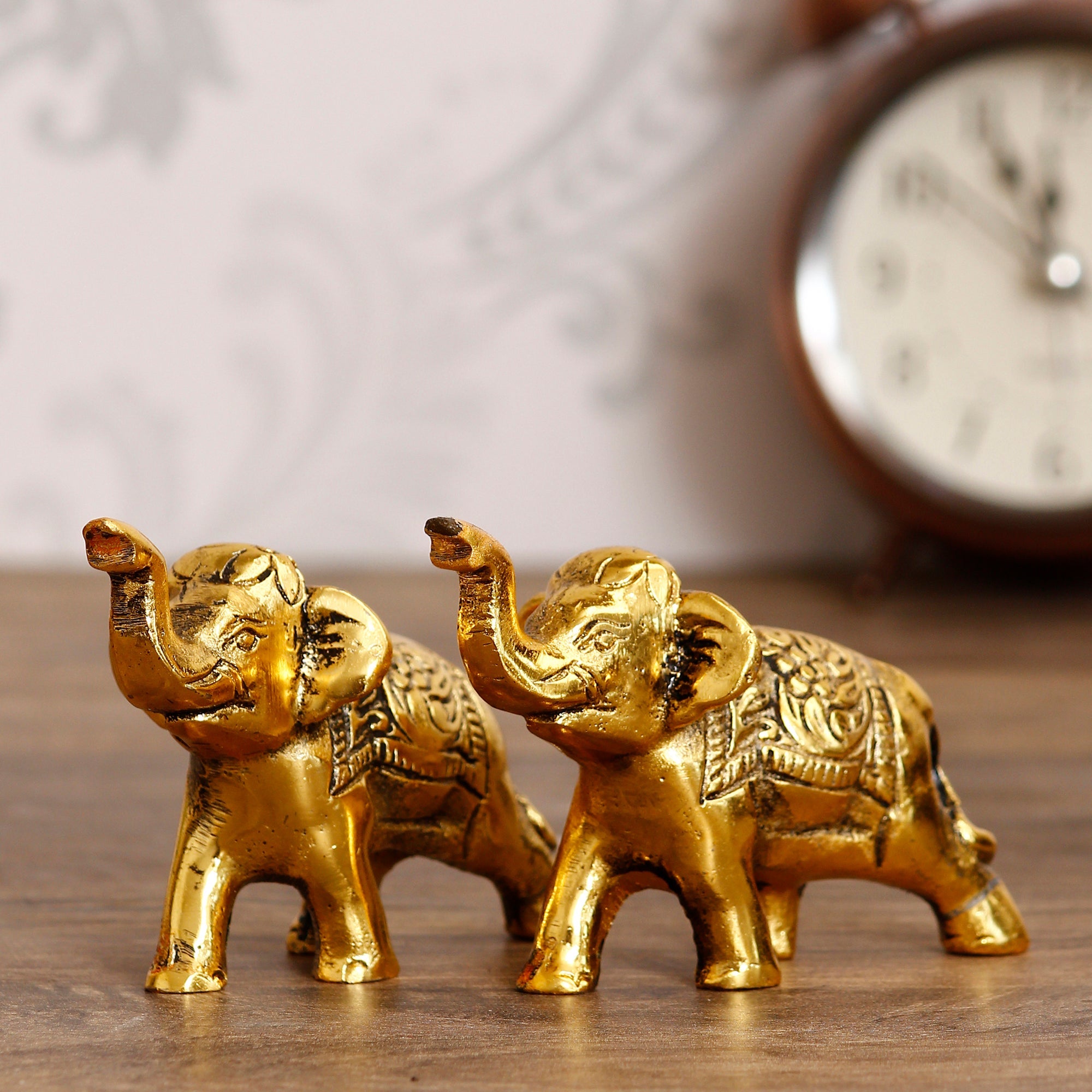 Set of 2 Golden Metal Elephants Statue, Animal Figurine Decorative Showpiece Kafalo