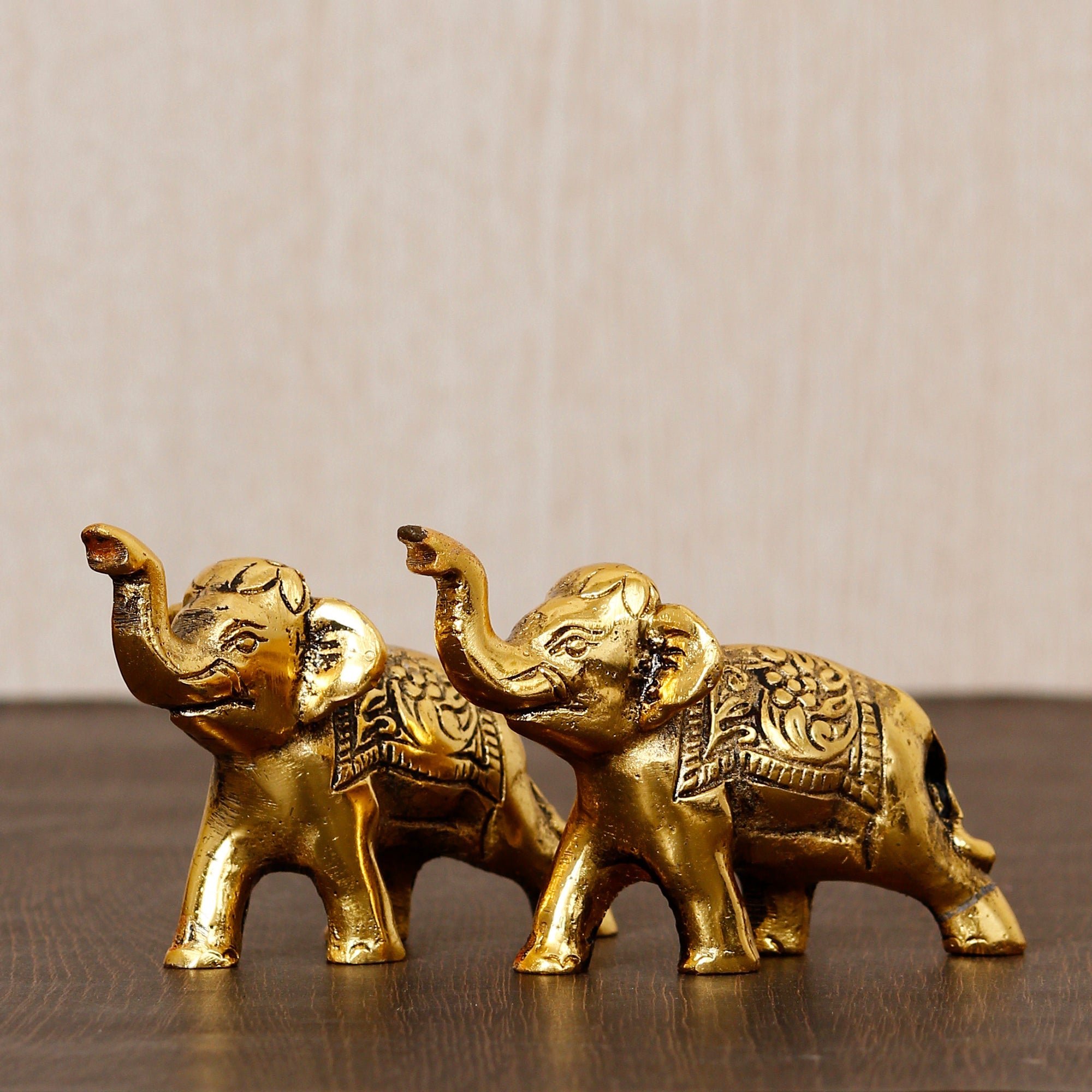 Set of 2 Golden Metal Elephants Statue, Animal Figurine Decorative Showpiece Kafalo