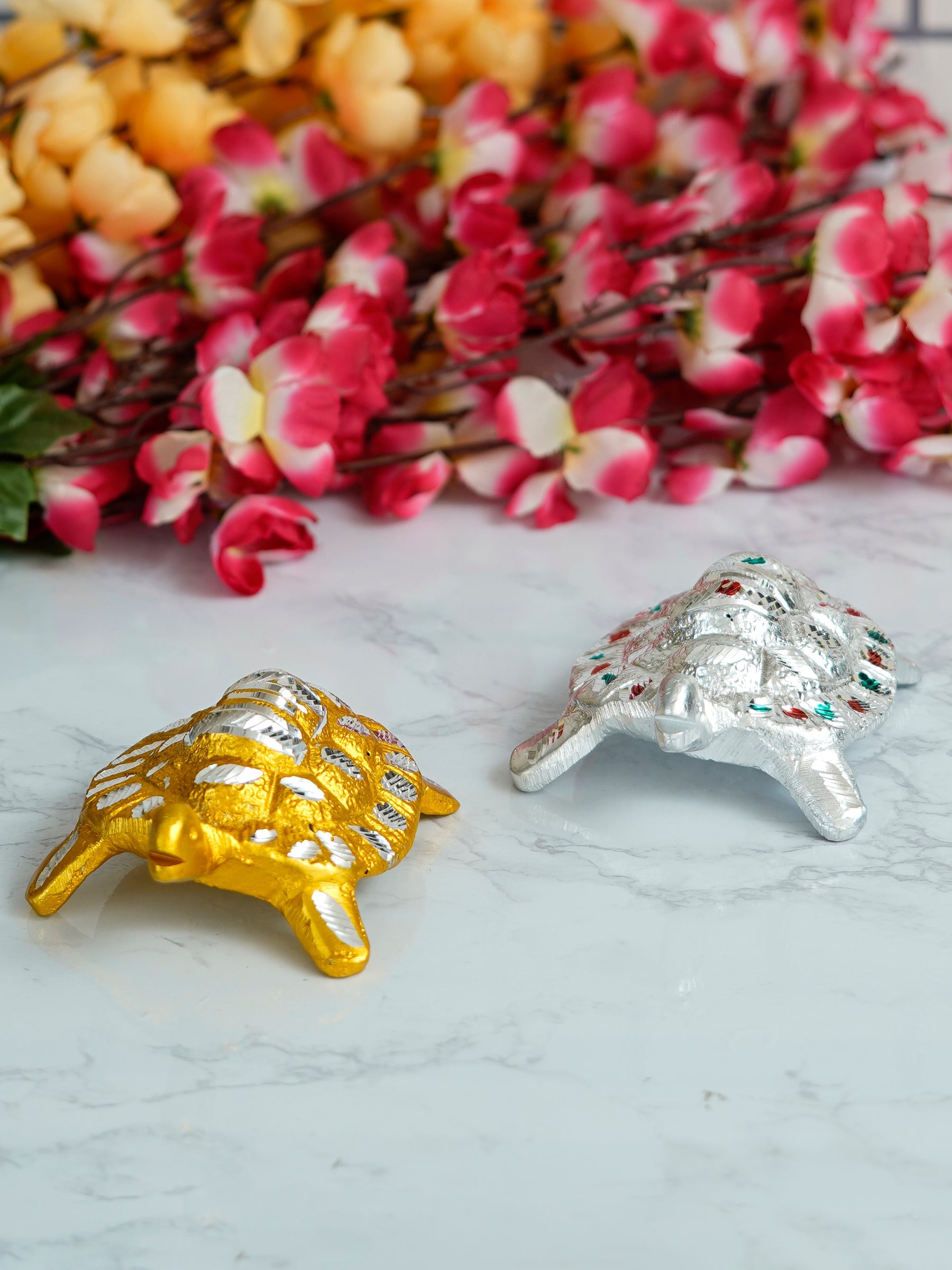 Golden and Silver Engraved Tortoise Feng Shui Handcrafted Decorative Metal Showpiece Kafalo