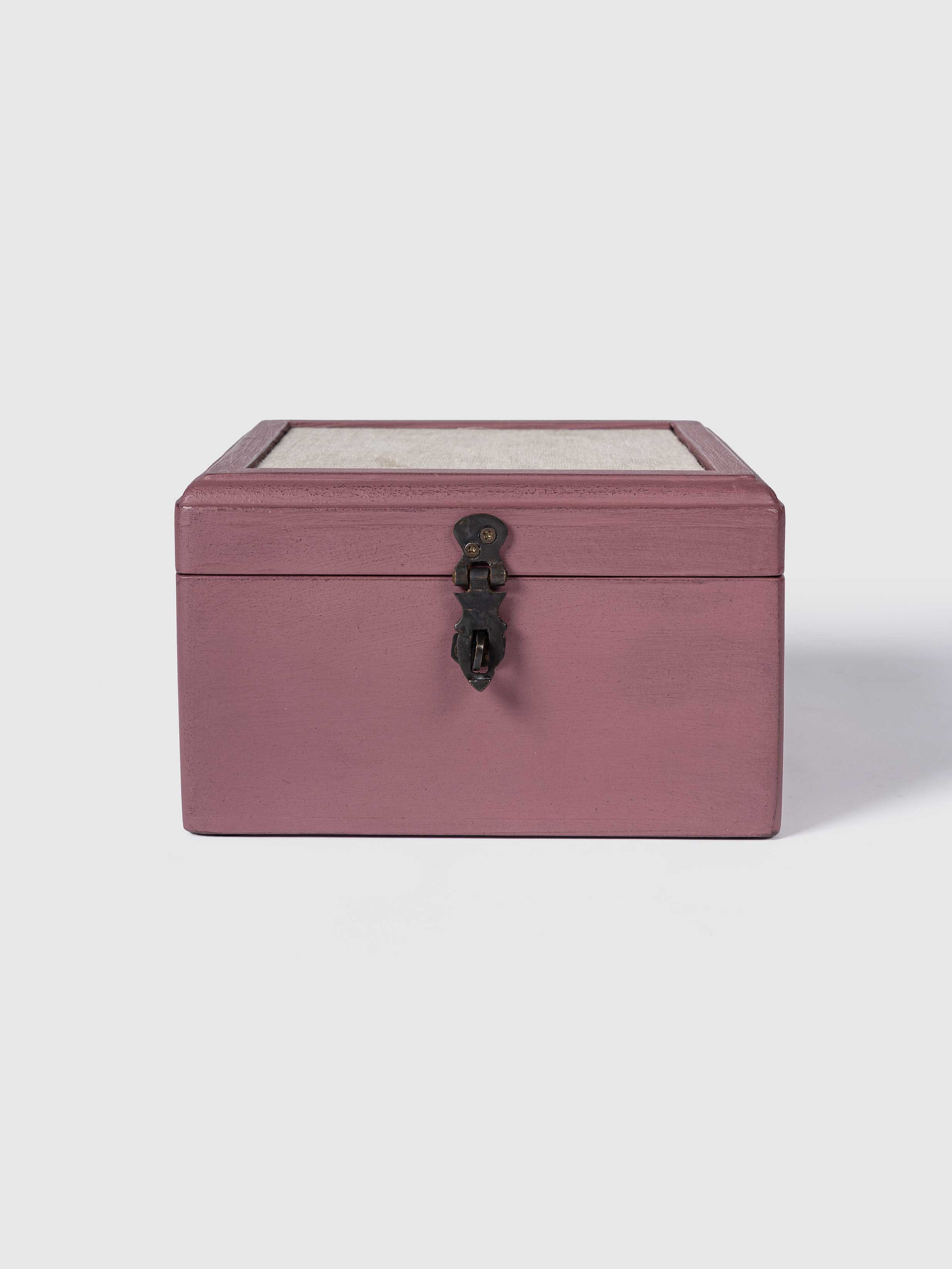 Kanial Wooden Box (Pink) Contrast Living