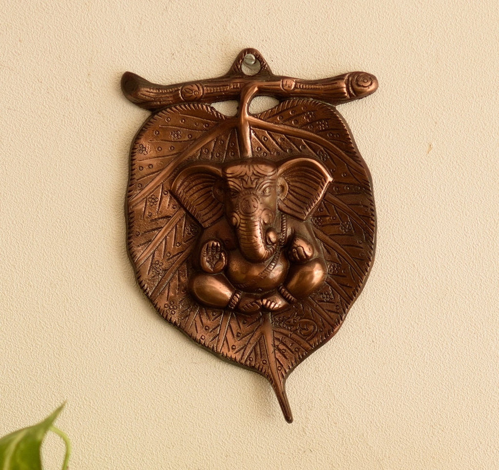 Brown Metal Lord Ganesha on Leaf wall hanging Kafalo