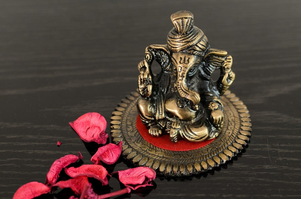 Brown Metal Phagdi Lord Ganesha Idol on Round Base Kafalo