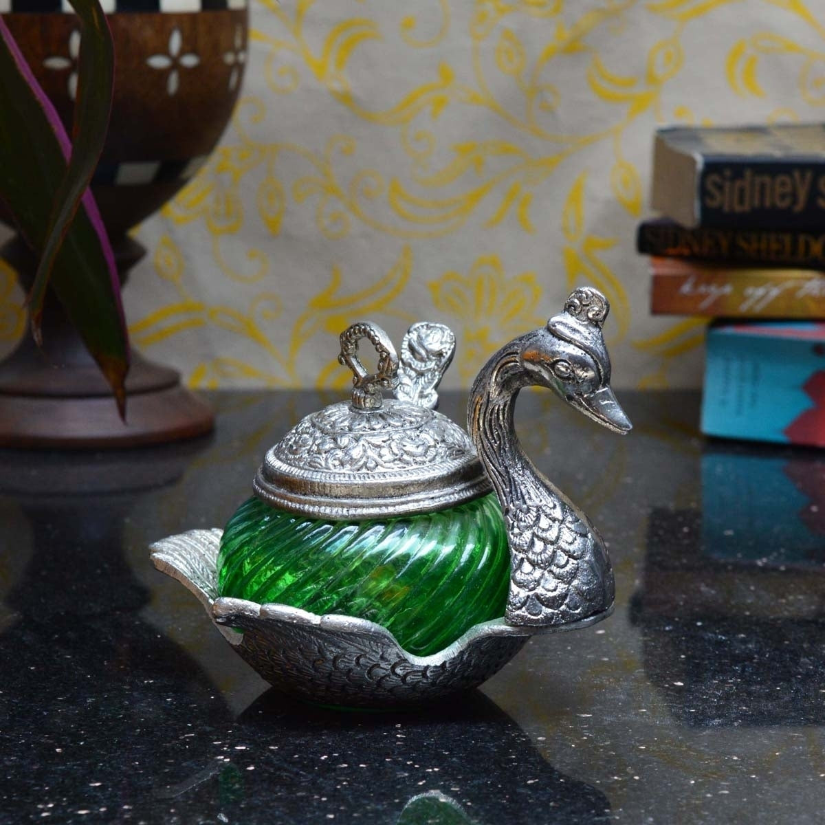 Green Crystal Mouth Freshener Container with 1 Spoon Kafalo