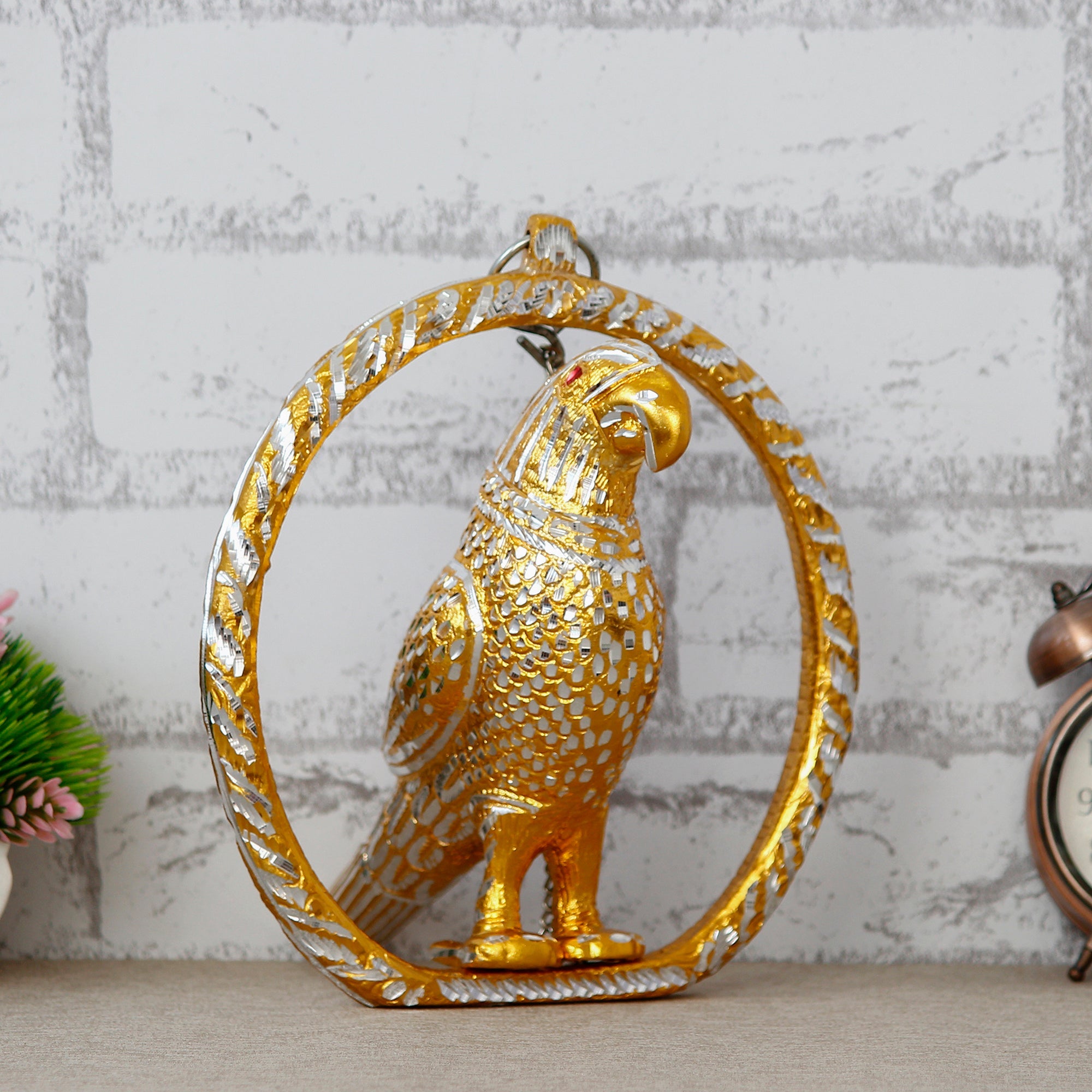 Metal Carved Golden Parrot Statue Decorative Wall Hanging Showpiece with Chain Kafalo