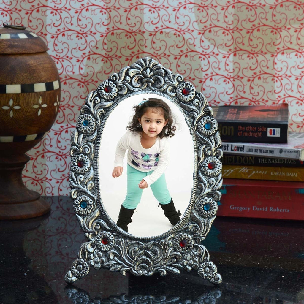 Antique Finish White Metal Decorative Single Photo Frame Kafalo