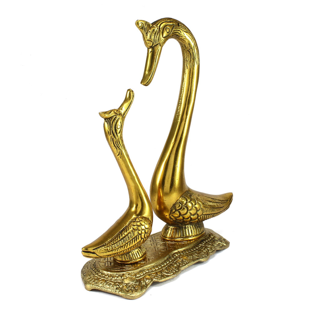 Golden Metal Loving swan couple showpiece Kafalo
