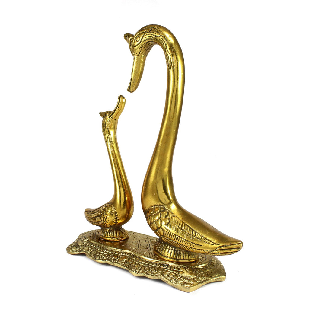 Golden Metal Loving swan couple showpiece Kafalo