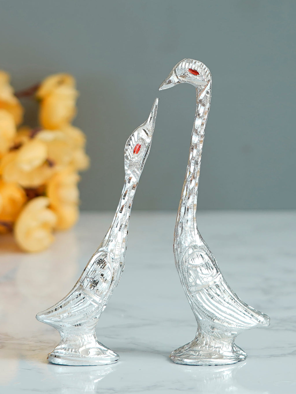 7 Inch Silver Kissing Swan Couple Handcrafted Decorative Figurine Kafalo