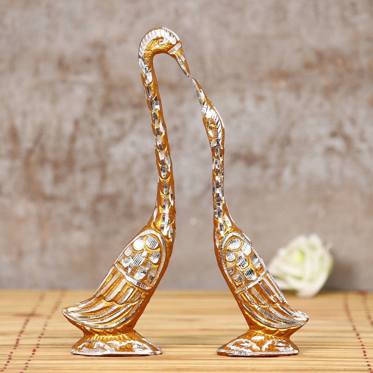 Golden Aluminium Loving Swan couple Love Birds showpiece Kafalo
