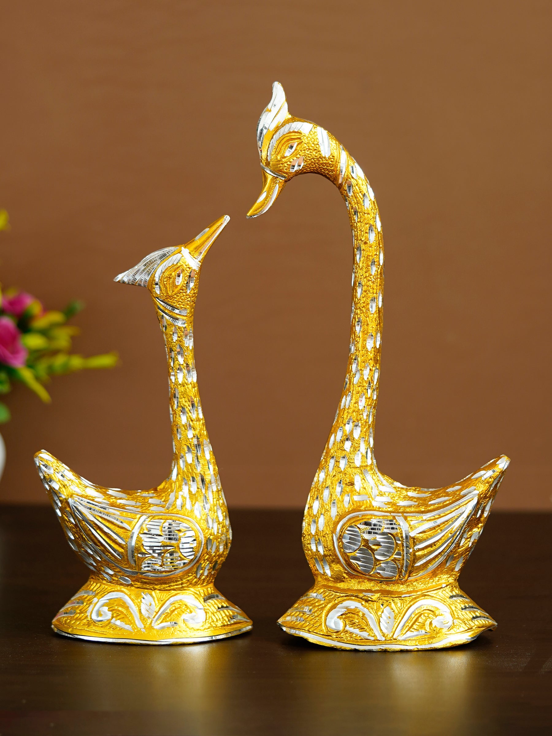 12 Inch Golden Kissing Swan Couple Handcrafted Decorative Figurine Kafalo