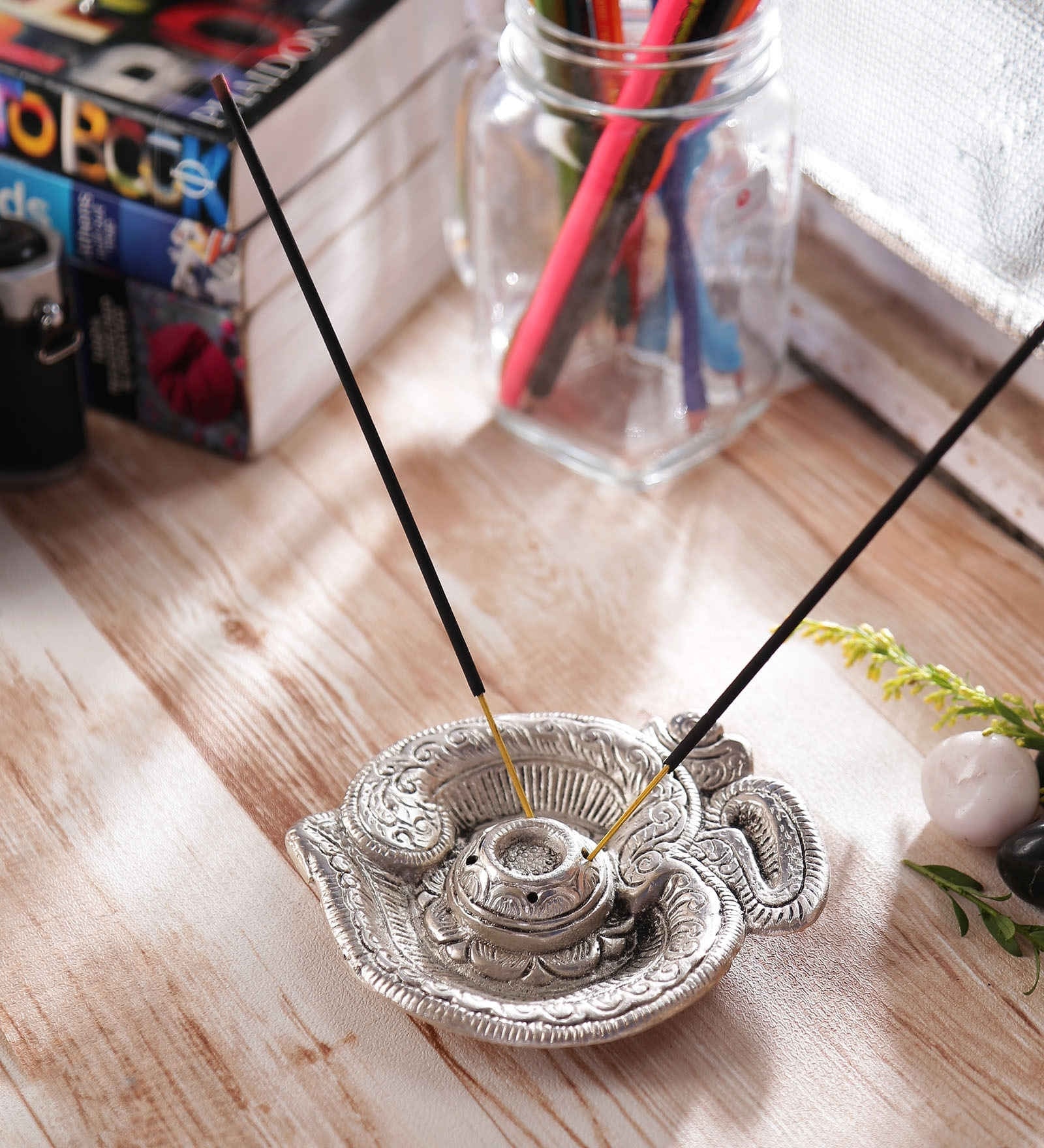 Silver Metal Om Incense Stick Holder, Agarbatti Stand Kafalo