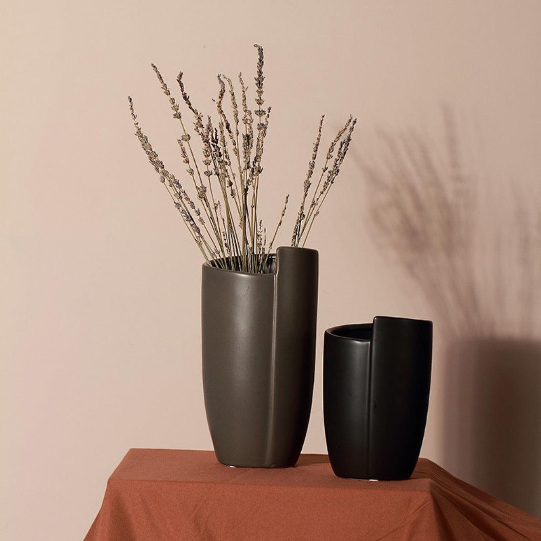 Abstract Pot Nestasia