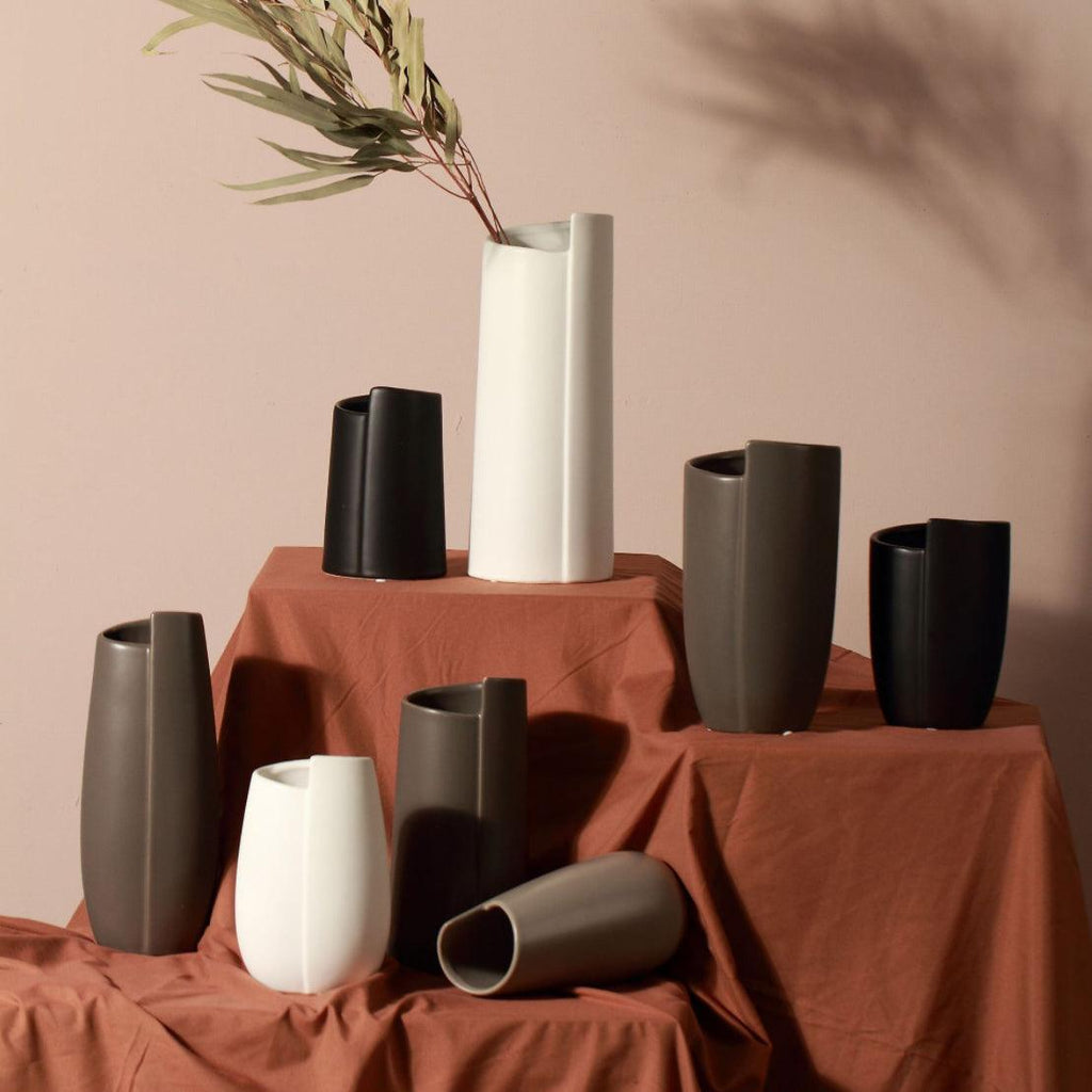 Abstract Pot Nestasia