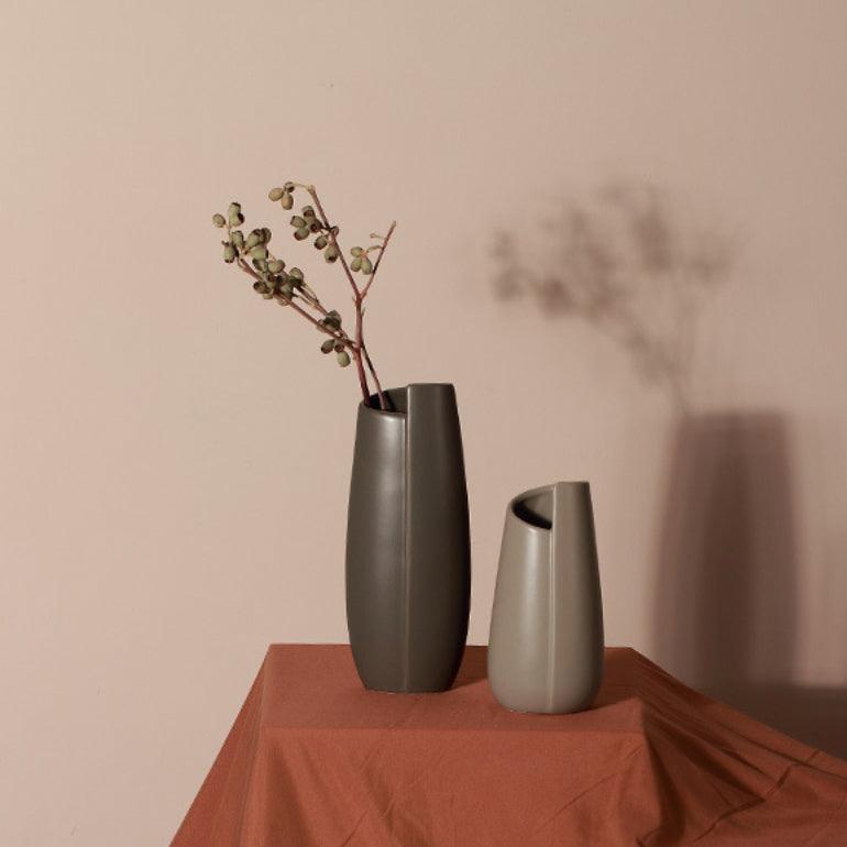 Abstract Pot Nestasia