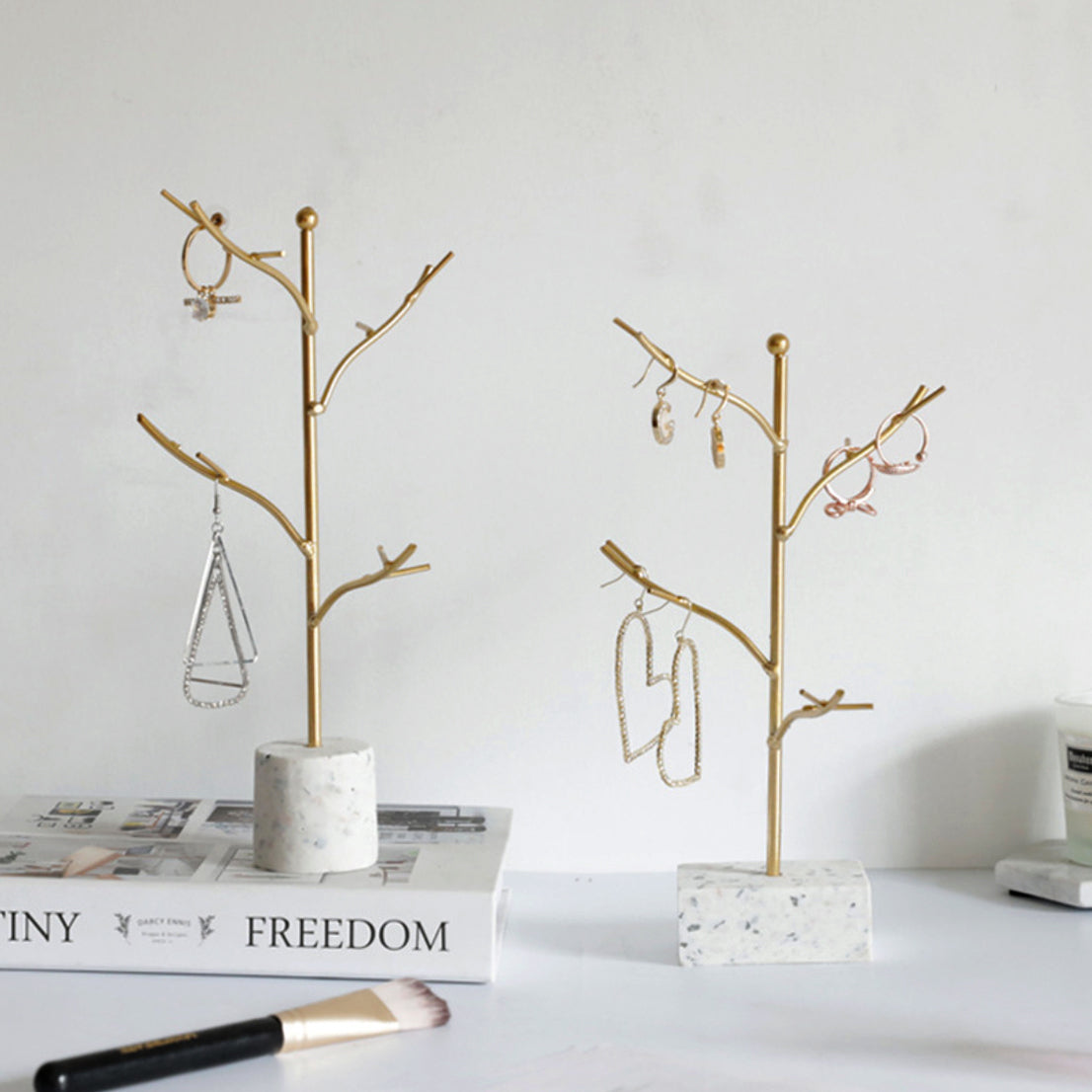 Accessories Stand Nestasia