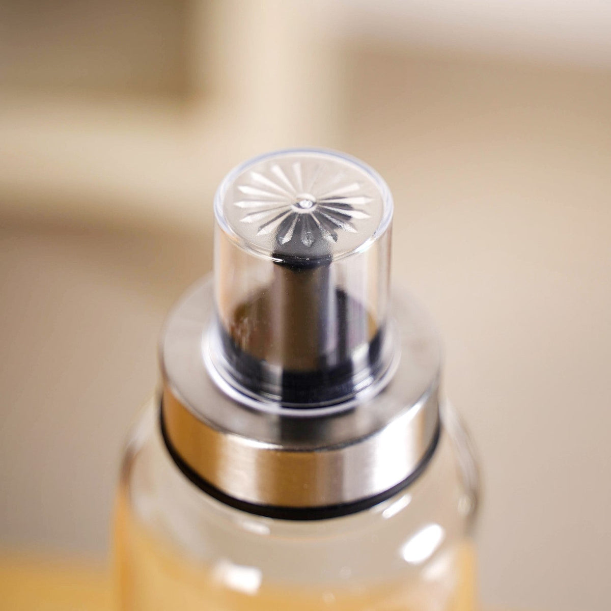 Accurate Pour Glass Oil And Vinegar Dispenser Bottle 1000ml Nestasia