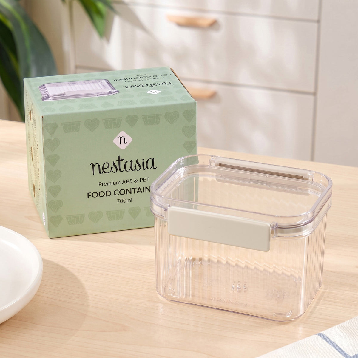 Airtight Storage Container With Clip Lock Lid 650ml Nestasia