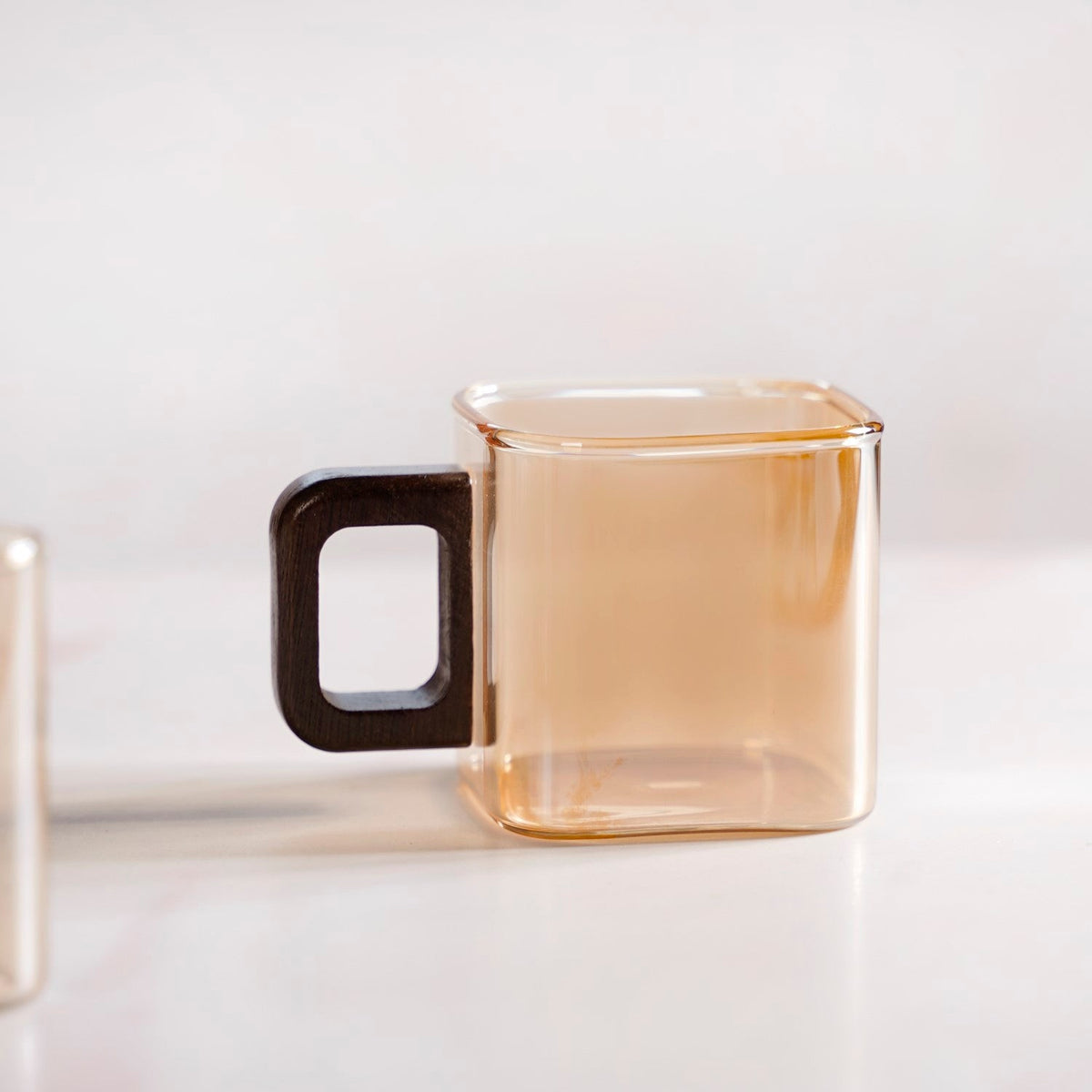 Amber Tinted Square Cups With Wooden Handle Set Of 4 200ml Nestasia