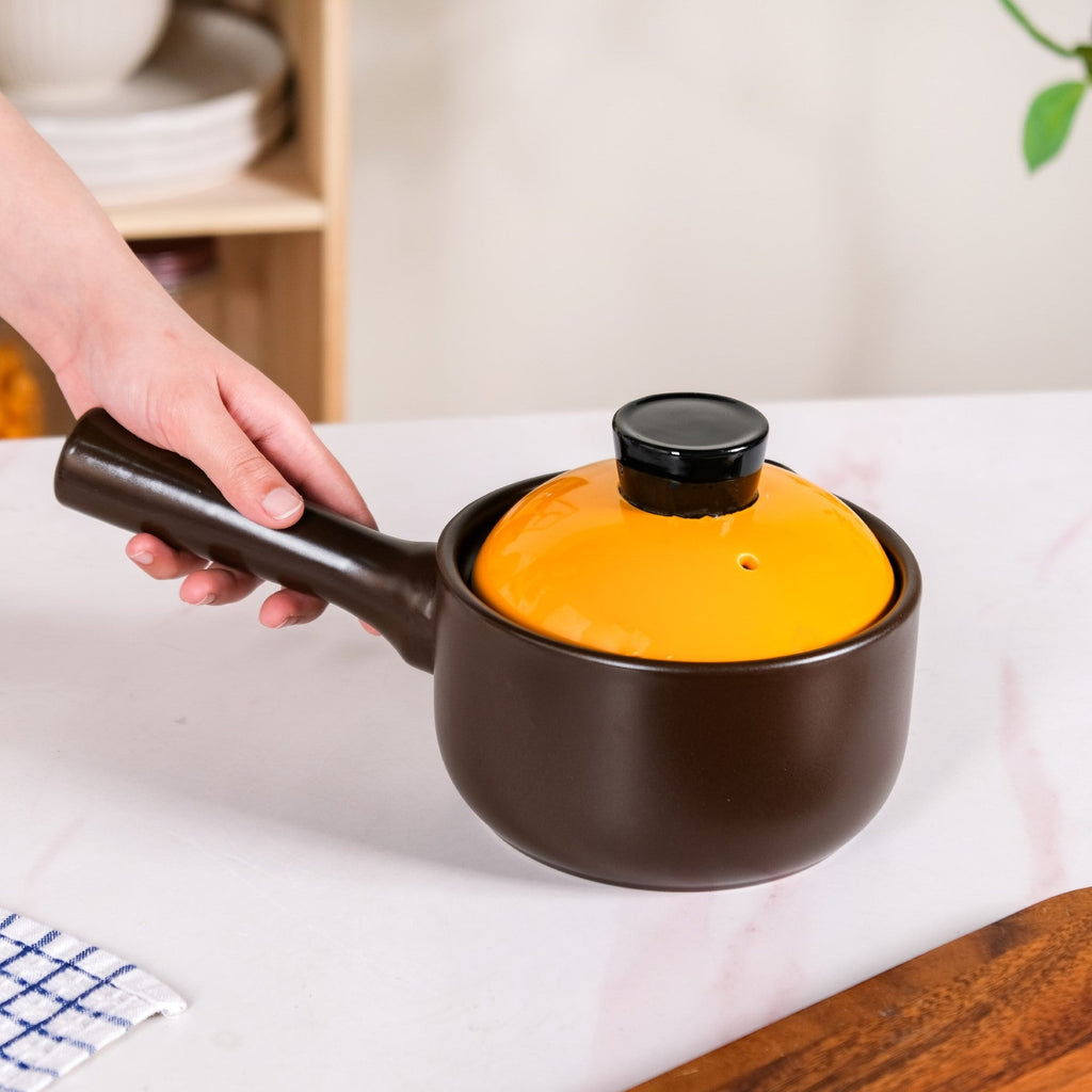 Amber Ceramic Sauce Pan With Handle And Lid 1000ml Nestasia